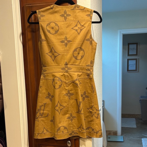 Louis Vuitton Monogram Sleeveless Mini Dress - Picture 6 of 10